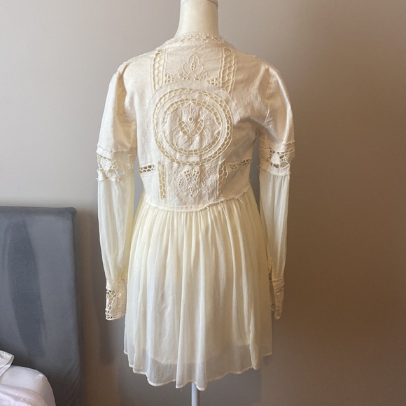 Free people white/off white beautiful boho babydoll dress with back detail - Picture 5 of 6